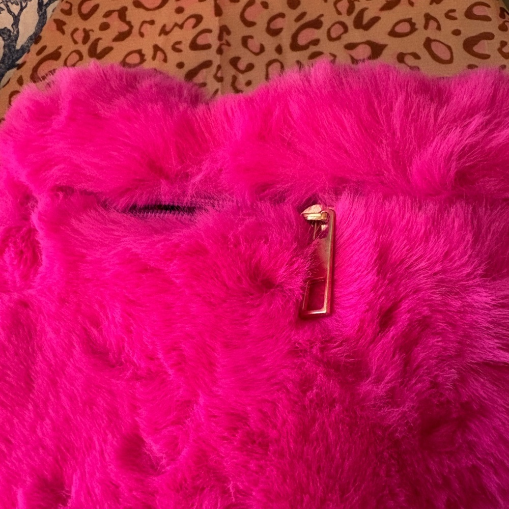 Kids Hot Pink Fuzzy Heart Crossbody Bag - Picture 3 of 6